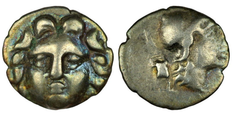 Pisidia. Selge. (350-300 BC) AR Obol. (11mm, 0,79g) Obv: Gorgoneion facing. Rev:...