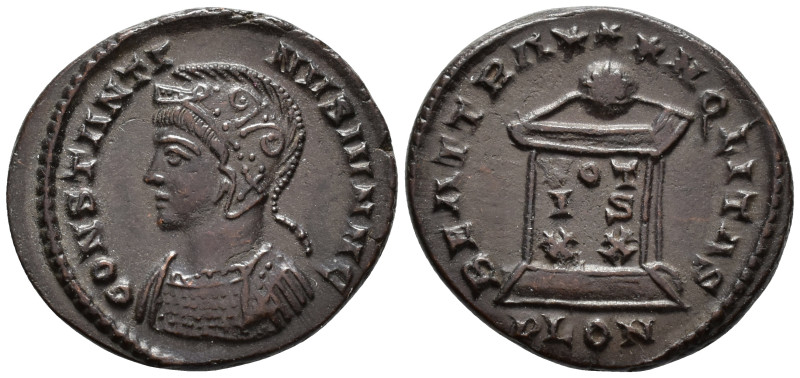 Constantine II, Caesar (AD 316-337).
Follis
(AE, 20 mm, 3.36 g)
AD 321-323, L...