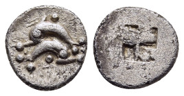 ISLANDS off THRACE. Thasos. 1/16 Stater or Obol (circa 500-480 BC).

Obv: Two dolphins swimming in opposite directions; three pellets around.
Rev: Qua...