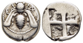 IONIA. Ephesos. Didrachm (circa 420-400 BC).

Obv: Ε - Φ. Bee.
Rev: Quadripartite incuse square.

SNG Kayhan I 141-2.

Aquired from Nomos AG.

Conditi...