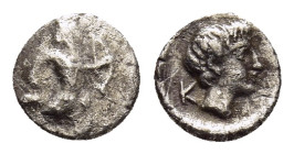 ACHAEMENID EMPIRE. temp. Artaxerxes II to Darios III (circa 400-332 BC). Tetartemorion. Kolophon(?) mint. 

Obv: Persian king or hero, wearing kidaris...