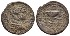 EPIRUS. Nicopolis. Caracalla (198-217). AE.

Obv: A K M A ANTΩNEINOC CEB.
Laureate, draped and cuirassed bust right.
Rev: IEPAC NEIKOΠOΛEΩC.
Tripod en...