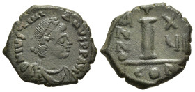 JUSTINIAN I (527-565). Decanummium. Constantinople. Dated RY 16 (542/3).

Obv: D N IVSTINIANVS P P AVG.
Diademed, draped and cuirassed bust right.
Rev...