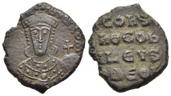 CONSTANTINE VII PORPHYROGENITUS with ROMANUS I (913-959). Follis. Constantinople.

Obv: + COҺST ЬASIL RωM.
Crowned bust of Constantine facing, holding...
