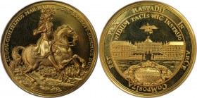 Deutsche Münzen und Medaillen ab 1945, BUNDESREPUBLIK DEUTSCHLAND. BADEN - DURLACH. Moderne Goldmedaille 1955, unsigniert. Auf den 300. Geburtstag des...
