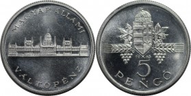 Europäische Münzen und Medaillen, Ungarn / Hungary. Parlamentsgebäude Budapest. 5 Pengö 1945 BP, Aluminium. KM 525. Polierte Platte