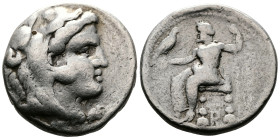 Kings of Macedon. Alexander III the Great (336-323 BC.). AR Tetradrachm (25,5mm. 17,05g.). Uncertain mint. Head of Herakles wearing lion's skin right....