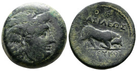 Seleukid Kingdom. Seleukos I Nikator Æ (23mm, 11,79 g.). Seleukeia on the Tigris mint, late 280s BC. Winged head of Medusa to right. Rev. Bull butting...
