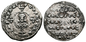 John I Zimisces (969-976 AD.) AR Miliaresion (22,5mm, 2,90g.) Constantinopolis + IҺSЧS XRI STЧS ҺICA, Cross crosslet set on globus above two steps; in...