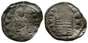 Autonomous city issue (ca. 1186 - 1369 AD.) AE Follaro (18,5mm, 1,47g.) CIVITAS - CATARI the City gate. Rev. St. Tryphon, nimbate, standing holding a ...