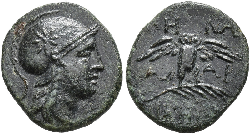 GRECIA ANTIGUA. MISIA. AE. Pérgamo (c. 200-133 a.C.). A/ Cabeza de Atenea a der....