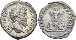 IMPERIO ROMANO. SEPTIMIO SEVERO. Denario. Roma (201). A/ Cabeza laureada a der. R/ Trofeo flanqueado por dos cautivos; PART MAX P M TR P VIIII. 3,27 g...
