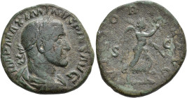 IMPERIO ROMANO. MAXIMINO. Sestercio. Roma (235-236). A/ Busto laureado y drapeado a der.; IMP MAXIMINVS PIVS AVG. R/ Victoria avanzando a der.; VICTOR...