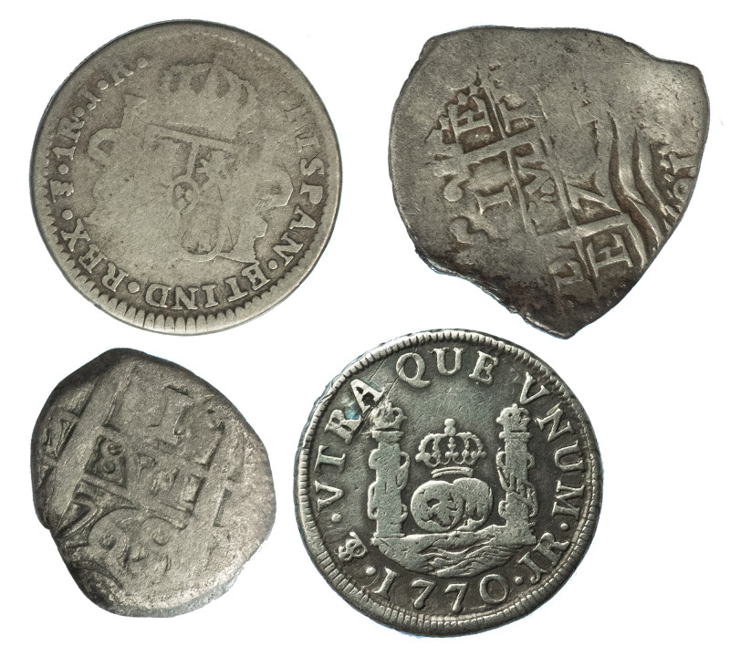 CARLOS III. Lote de 4 piezas de 1 real. Una con agujero tapado. BC+/MBC.