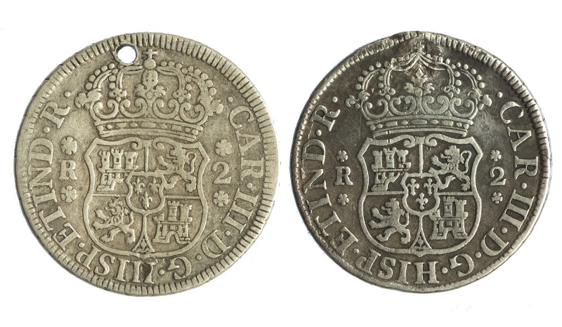 CARLOS III. Lote de 2 piezas de 2 reales de Potosí (1769) con las 2 variantes de...