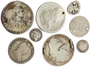 CARLOS III. Lote de 17 piezas: 8 reales (2), 4 reales (1), 2 reales (5) , 1/2 real (3), macuquinas (5) y 1 tálero. 6 con agujero y 1 con soldaduras. B...