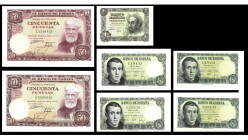 BILLETES. BANCO DE ESPAÑA. Lote de 7 billetes: 5 pesetas 19-8-1951 (4). Dos parejas correlativas, 1 pta. 10-11-1951 serie R. 50 pts 31-12-51 (2) parej...