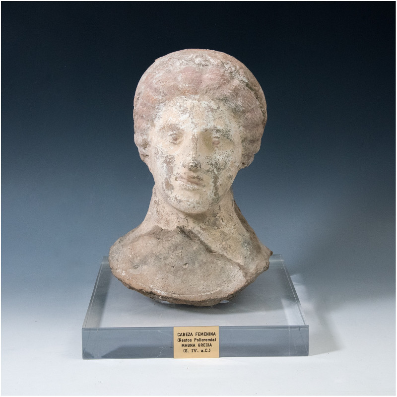 ARQUEOLOGÍA. GRECIA ANTIGUA. Magna Grecia. Busto femenino (siglo IV a.C.). Terra...