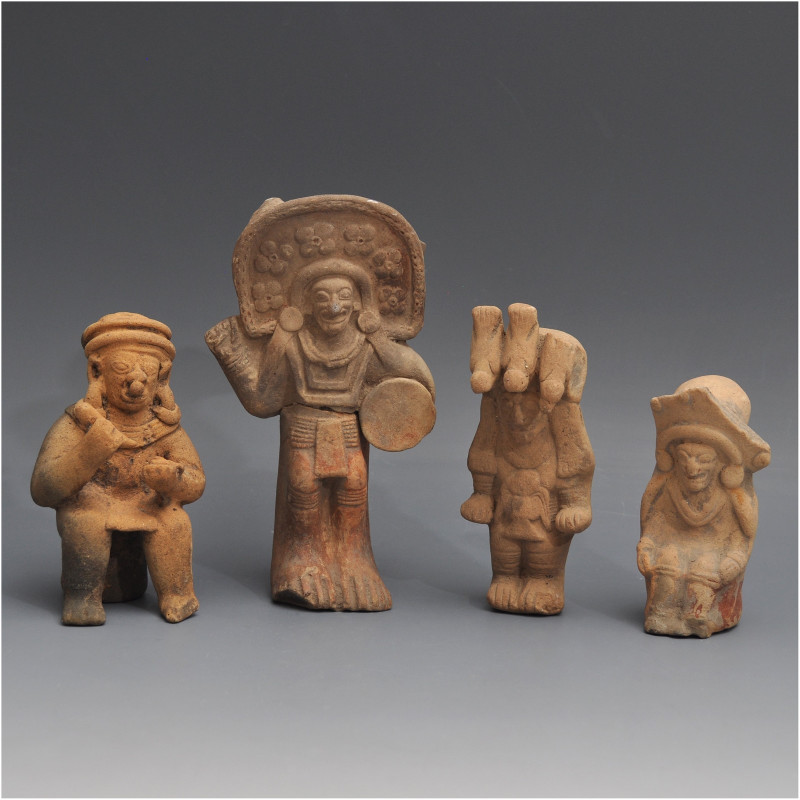 ARQUEOLOGÍA. PREHISPÁNICO. Cultura Jama Coaque. Lote de 4 figuras masculinas (50...