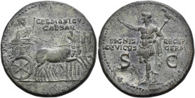 IMPERIO ROMANO. GERMÁNICO (bajo Calídula). Dupondio. Roma (37-41 d.C.). A/ Germánico conduciendo cuadriga a der.; GERMANICVS CAESAR. R/ Germánico en t...