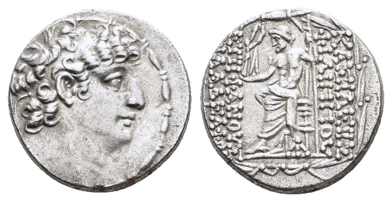 SELEUKID KINGS of SYRIA.Antioch.(40/39 BC).Tetradrachm.

Obv : Diademed head of ...