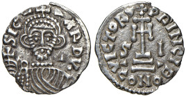 Benevento. Sicardo principe (742-751). Solido AV gr. 3,53. CNI 1/11. MIR 220. Raro. SPL