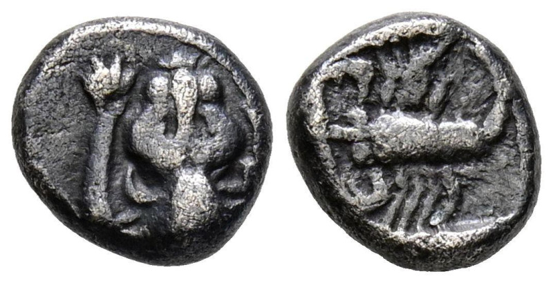 CARIA, Mylasa. Hemióbolo. (Ar. 0,56g/7mm). 450-400 a.C. (SNG Copenhagen 379). An...
