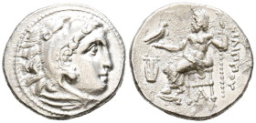 REINO DE MACEDONIA, Alejandro III el Grande. Dracma. (Ar. 4,21g/18mm). 323-319 a.C. Kolophon. (Price 1769). Anv: Cabeza de Heracles con piel de león a...