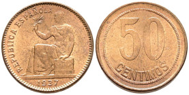 II REPÚBLICA (1931-1939). 50 Céntimos (Ae. 5,95g/23mm). 1937. (Cal-2019-28). Orla de cuadraditos. Variante sin estrellas en anverso. EBC+.