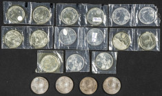 JUAN CARLOS I (1975-2014). Conjunto de 19 monedas conmemorativas de plata (15 de 2000 Pesetas y 4 de 12€) con una gran variedad de fechas y tipología....