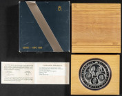 JUAN CARLOS I (1975-2014). 10.000 Pesetas. (Ar. 168,75g /73mm). V Centenario. 1989. Serie I. FNMT. FDC. Presentado en estuche oficial (mal estado de c...