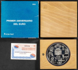 JUAN CARLOS I (1975-2014). Cinquentín ó 50 Euros. (Ar. 168,75g/73mm). Primer Aniversario del Euro. 2003. FNMT. PROOF. Presentado en estuche oficial y ...