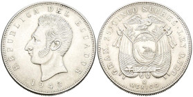 ECUADOR. 5 Sucres. (Ar. 24,95g/38mm). 1943. Acuñada en México. (Km#79). EBC-. Marquitas.