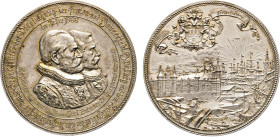 HAMBURG
HAMBURGISCHE MEDAILLEN DES 17. BIS 21. JAHRHUNDERTS
Große Silbermedaille 1888 (v. A. Denoth u. E. Weigand) zum Andenken an die Vereinigung d...