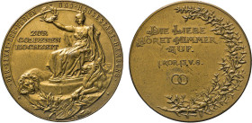 HAMBURG
HAMBURGISCHE MEDAILLEN DES 17. BIS 21. JAHRHUNDERTS
Ehejubiläumsmedaille in Bronze, seit 1902 (A. Vogel, Randpunze H.M. BRONZE). Thronende H...