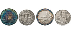HAMBURG
Lots Hamburgischer Medaillen
Fünf verschiedene Silbermedaillen auf div. Anlässe: Polizei Hamburg 1875–1975. 100 Jahre Bahnhof Altona 1884–19...