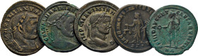 ANTIKE WELT
LOTS ANTIKER MÜNZEN
Lot von 5 Folles: Galerius als Caesar, 293–305. Rs. GENIO POPVLI ROMANI, Londinium und Thessalonica. Rs. GENIO AVGG ...