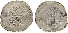 DEUTSCHE MÜNZEN VOR 1871
MERSEBURG, Bistum
Denar (Dünnpfennig), ca. 1056-1126. Rs. Ein von Spitzdachtürmen mit Kreuzen flankiertes Tor­gebäude mit S...