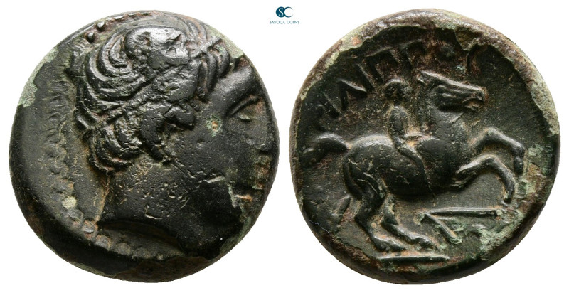 Kings of Macedon. Uncertain mint. Philip II of Macedon 359-336 BC. 
Bronze Æ
...