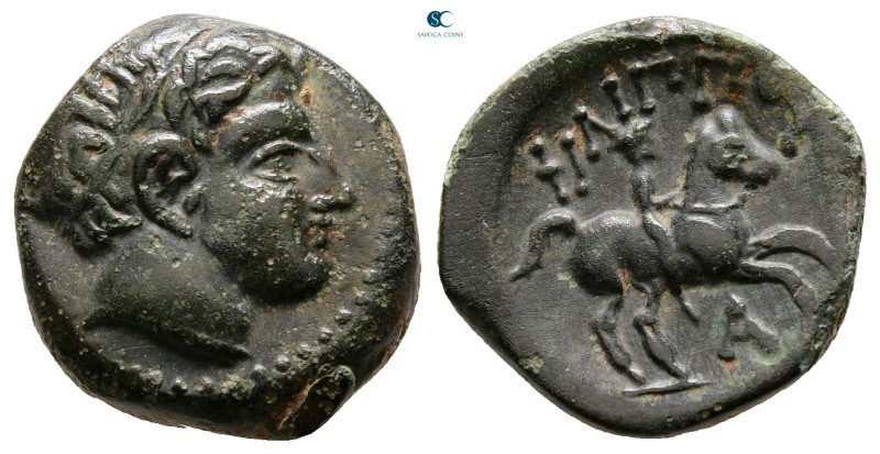 Kings of Macedon. Uncertain mint. Philip II of Macedon 359-336 BC. 
Bronze Æ
...
