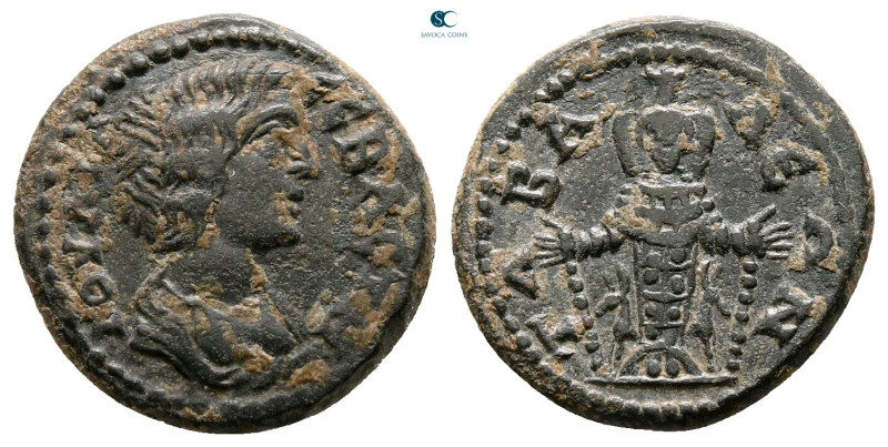 Lydia. Tabala. Julia Domna. Augusta AD 193-217. 
Bronze Æ

18 mm, 3,50 g

...