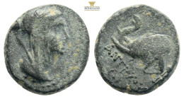 Seleukid Kingdom. Antiochos IV Epiphanes. 175-164 B.C. AE 14 (14.9 mm, 4,1 g, ). Antioch, 175-172 B.C. Veiled and diademed bust of Laodike IV right / ...