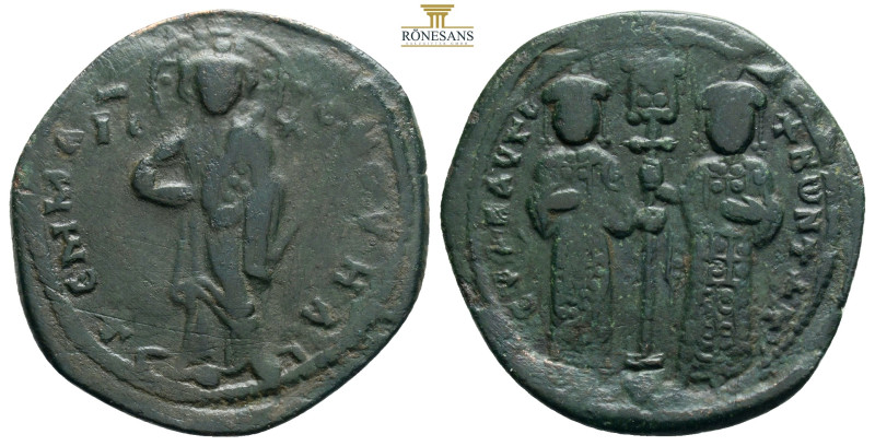 Constantine X Ducas and Eudocia (1059-1067 AD) Constantinople
AE Follis(25 mm 6,...
