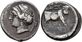 CAMPANIA. Neapolis. Circa 275-250 BC. Didrachm or Nomos (Silver, 22 mm, 7.10 g, 7 h). Diademed head of a nymph to left, wearing pendant erring and pea...