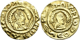 Kaleb, circa 510-530s. Chrysos (Gold, 16 mm, 1.52 g, 12 h). AΛΗᗺ ᗺAↃΙΛↃVↃ Draped half-length bust of Kaleb to right, wearing tiara and circular earrin...