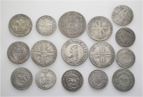 A lot containing 16 silver coins. All: Switzerland. 'Kantonsmuenzen'. Very fine to good very fine. LOT SOLD AS IS, NO RETURNS. 16 coins in lot.


F...