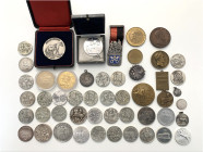 A lot containing 50 silver, bronze, copper, nickel and aluminium medals. All: World. Good very fine to proof. LOT SOLD AS IS, NO RETURNS. 50 coins in ...