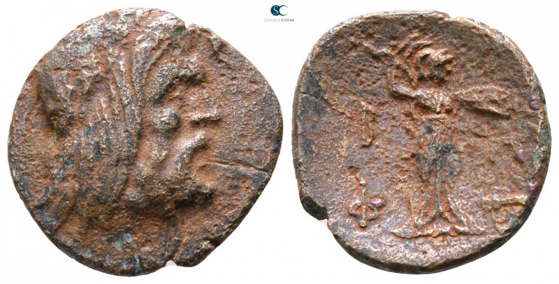 Kings of Macedon. Philip V. 221-179 BC. 
Bronze Æ

16mm., 2,98g.



nearl...