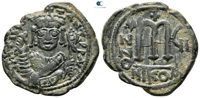 Maurice Tiberius AD 582-602. Nikomedia
Follis Æ

28mm., 13,09g.



very f...