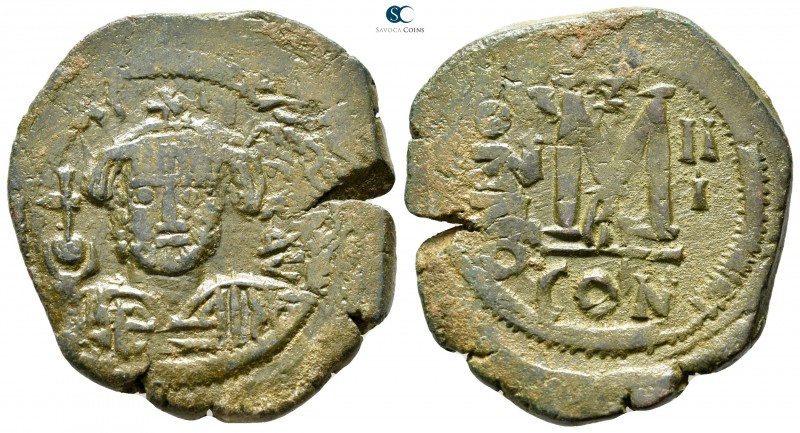 Heraclius AD 610-641. Constantinople
Follis Æ

31mm., 11,97g.



very fin...